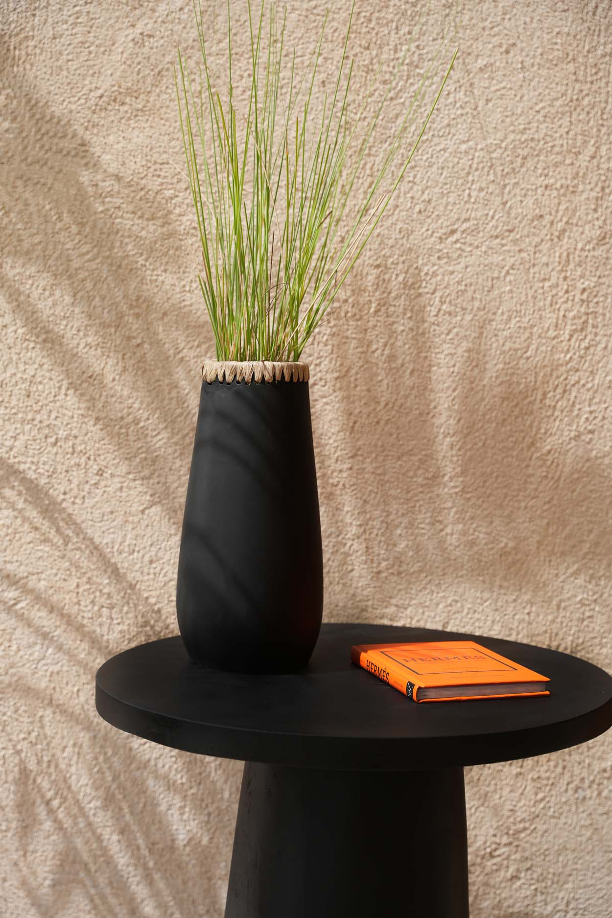 De Sneaky Vaas - Zwart Naturel - L - Afbeelding 2