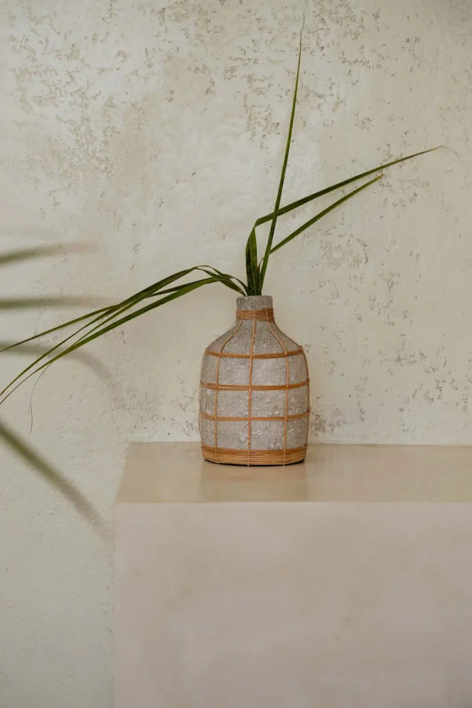 The Whoopy Vase - Concrete Natural - L - Afbeelding 5