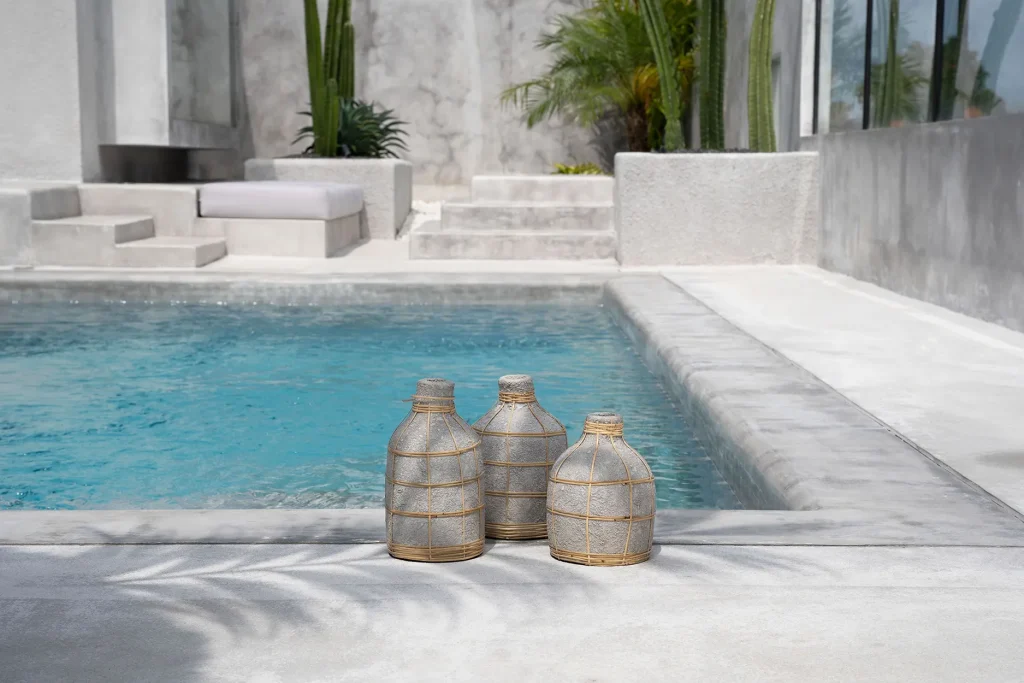 The Whoopy Vase - Concrete Natural - L - Afbeelding 7